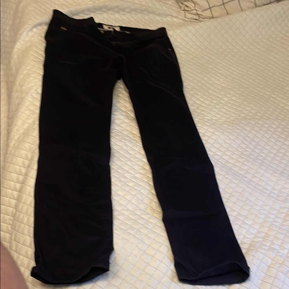 Joseph Abboud men’s navy blue pants. Size 34 x 42 reg.